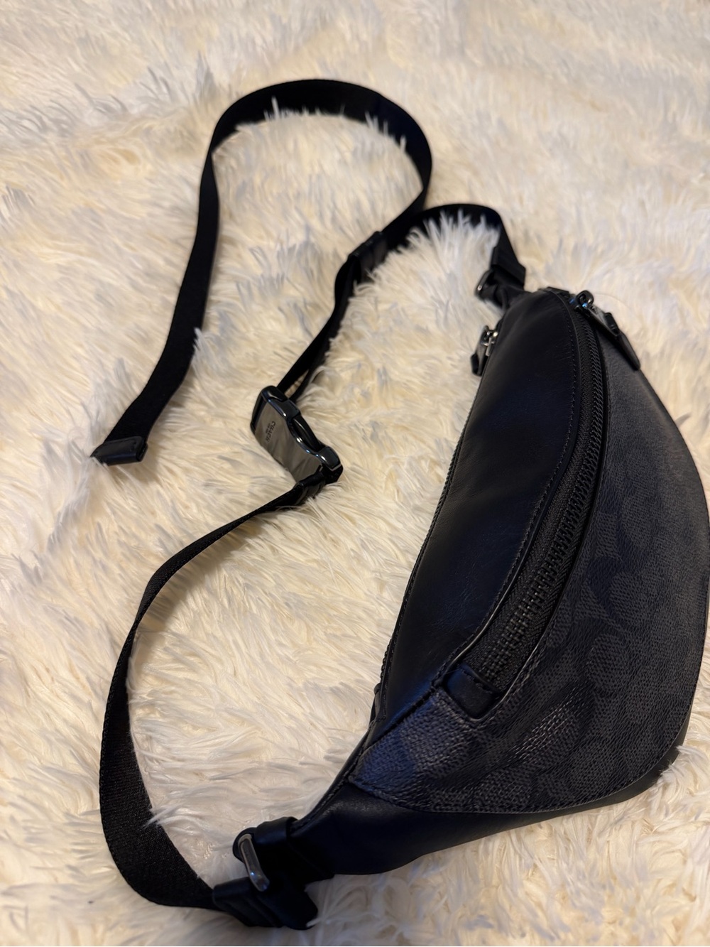 COACH Warren Mini Belt Bag/Fanny Pack Black Signature Coated Canvas No Hang Tag - Picture 16 of 16